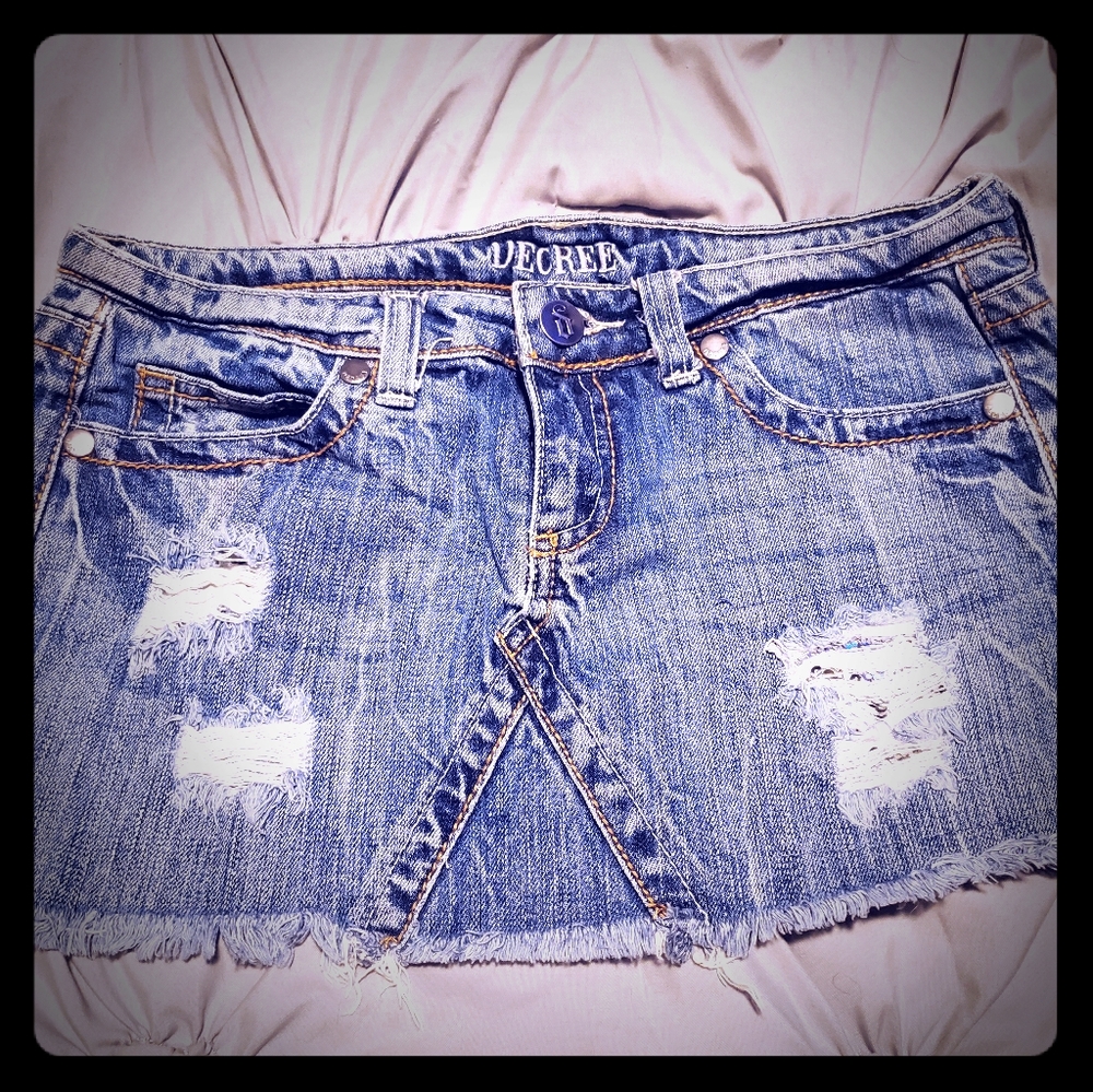 Decree mini skirt